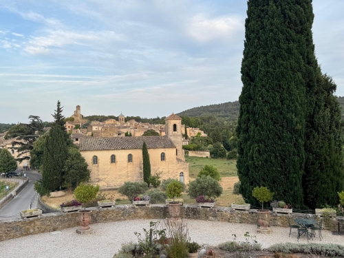 Vue de LOURMARIN du château.jpeg