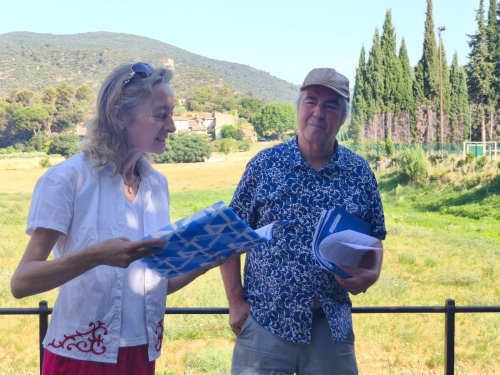 véronique lit devant les Bastides.jpeg