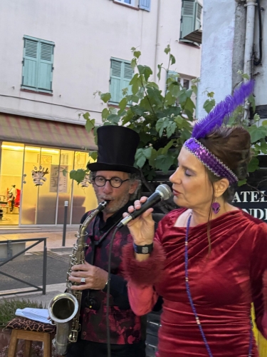 OVNI duo.jpg